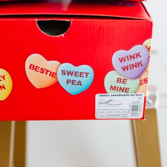 Crocs Classic Sweethearts Fur Sure Red Men 12 Valentine's Candy Collab New - Picture 5 of 11